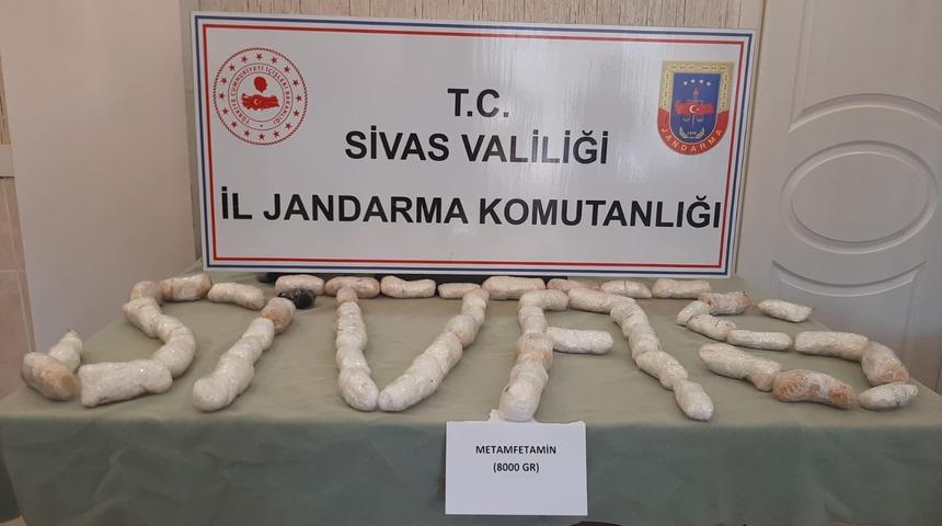 Sivas'ta tırda 8 kilogram uyuşturucu ele geçirildi
