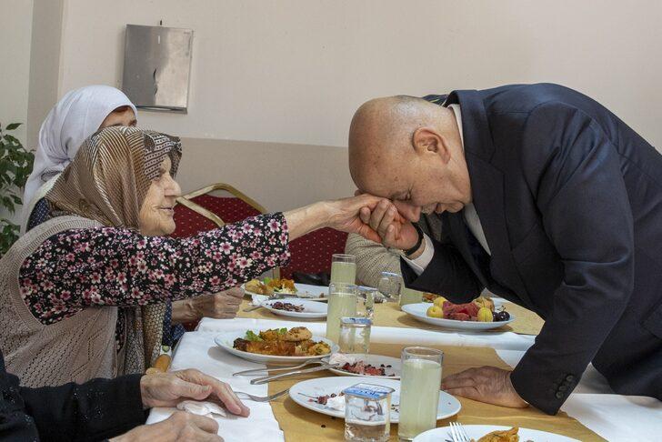 Keçiören'de huzurevi sakinleri için bayram etkinliği düzenlendi G4