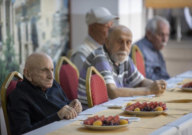 Keçiören'de huzurevi sakinleri için bayram etkinliği düzenlendi G5