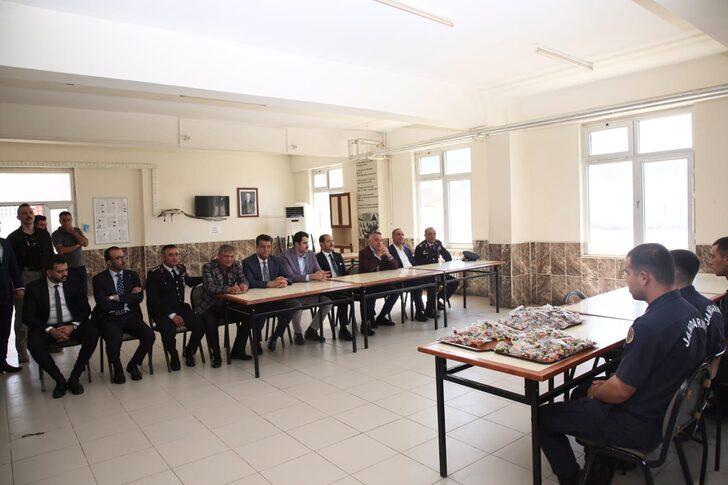 Şırnak Valisi Bilgin, güvenlik güçleri ve vatandaşların bayramını kutladı G5