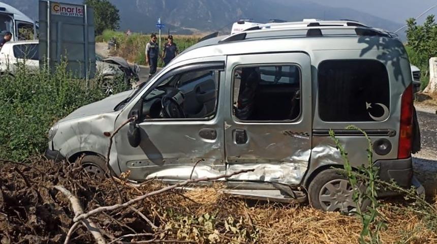 Bayramda kâbusu yaşadılar! Manisa'da feci olay: 10 kişi yaralandı