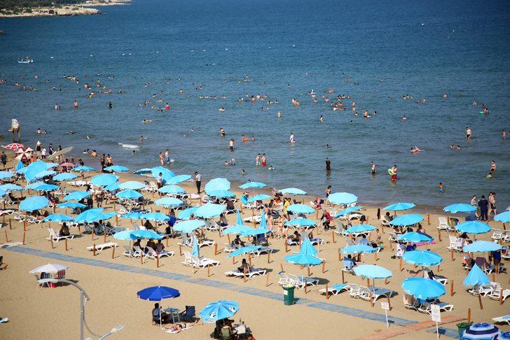 Mersin Kızkalesi'nde bayram hareketliliği yaşanıyor G2