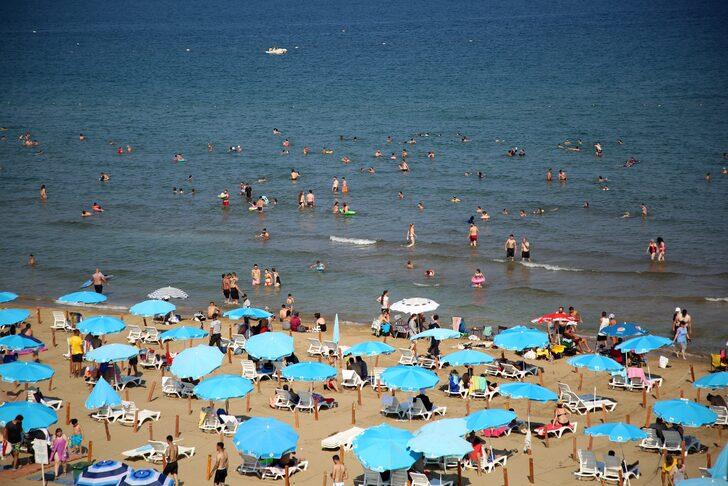 Mersin Kızkalesi'nde bayram hareketliliği yaşanıyor G5