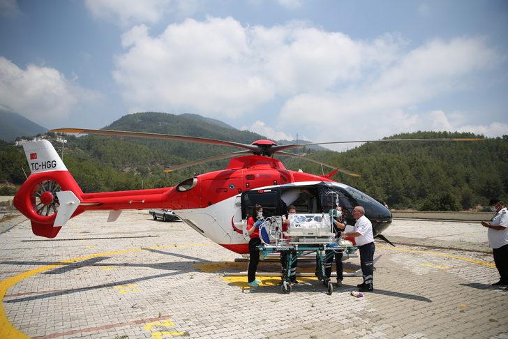 Alanya'da ambulans helikopter prematüre bebek için havalandı G4