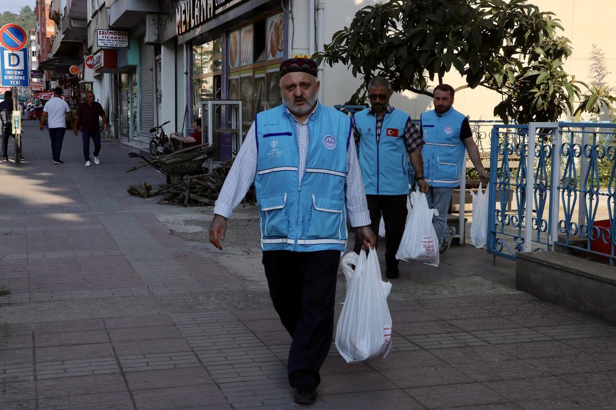 TDV, Trabzon'da 784 hisse kurban etini ihtiya&ccedil; sahiplerine dağıttı