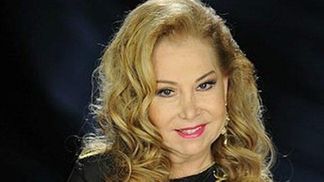 Bedia Akartürk kimdir, aslen nereli? Bedia Akartürk kaç yaşında ve evli mi?