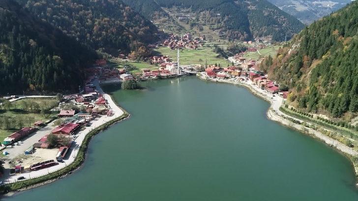 Trabzon Uzungöl’e turist akını! 'Konaklayacak yer kalmadı' G5