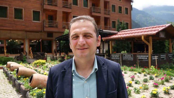 Trabzon Uzungöl’e turist akını! 'Konaklayacak yer kalmadı' G3
