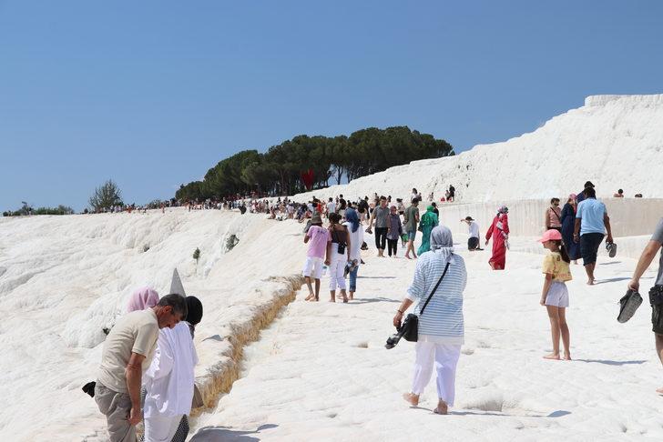 Pamukkale bayramda yoğun ziyaretçi ağırlıyor G5