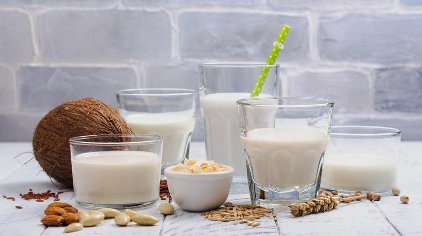 Badem s&uuml;t&uuml; sağlığa yararlı mı, herkese uygun mu?