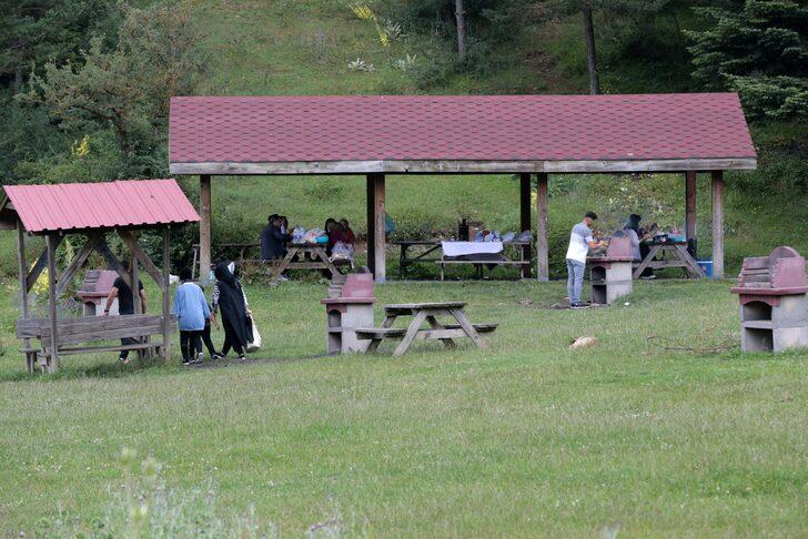 Abant sağanak nedeniyle bayramı sakin geçiriyor G3