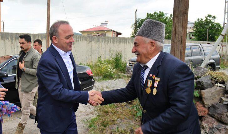 Ardahan ile Kars'ta şehit aileleri ve gaziler bayramda da unutulmadı G1