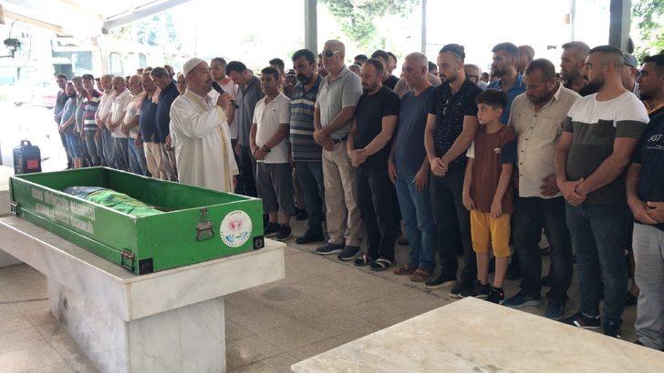 Kazada yaralanan 9 yaşındaki Adana Demirspor Futbol Okulu öğrencisi hastanede yaşamını yitirdi G3