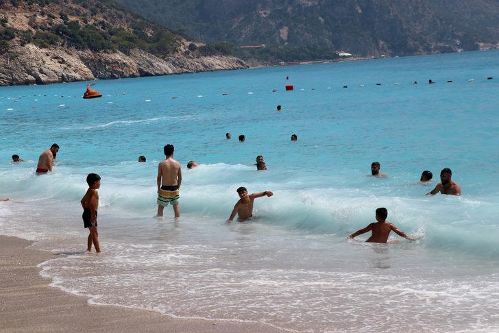 Güney Ege sahillerinde bayram tatili yoğunluğu yaşanıyor G2