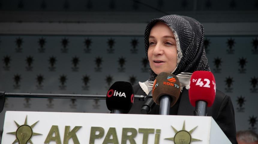 AK Parti'li Usta, Konya'da partisinin bayramlaşma programına katıldı: