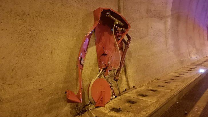 Mersin'de Boğsak Tüneli'ndeki zincirleme trafik kazası ulaşımı aksattı G5