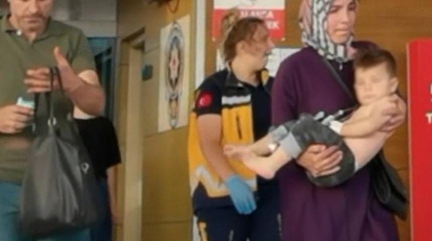 Yerde unutulan bidondaki çamaşır suyunu içti! Hastanelik oldu