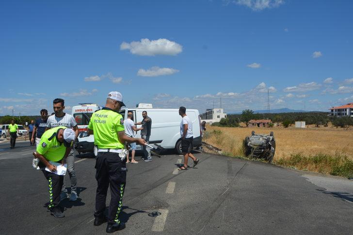 Balıkesir'deki trafik kazasında 5 kişi yaralandı G4