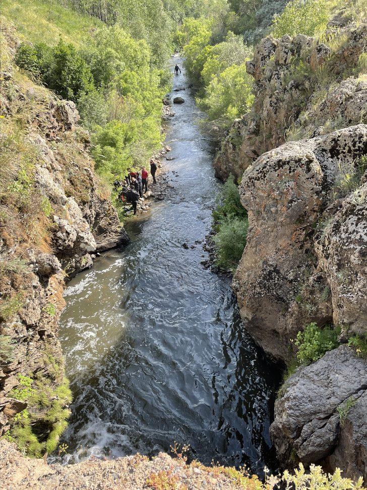 Erzurum'da arkadaşlarıyla pikniğe giden genç serinlemek için girdiği gölette boğuldu G1