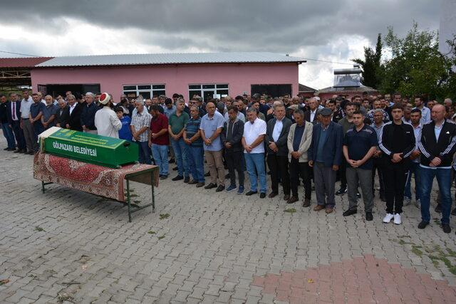 Bilecik'teki selde hayatını kaybeden kadın, son yolculuğuna uğurlandı