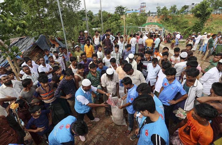 Türkiye Diyanet Vakfı, Bangladeş'te vekalet yoluyla kurban kesimi ve dağıtımına başladı G4