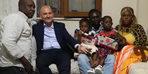 İstanbul metrosunda ırkçı saldırıya uğramışlardı! Bakan Soylu'dan Senegalli aileye ziyaret