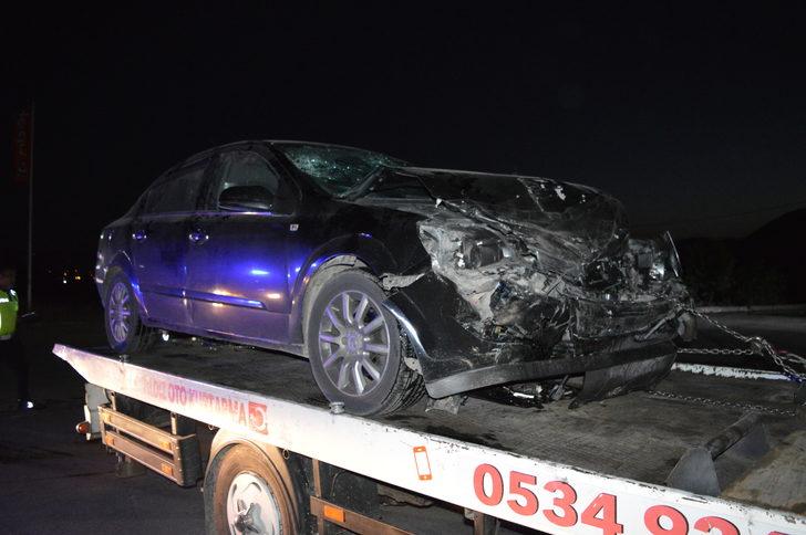 Adıyaman'da iki otomobilin çarpıştığı kazada 7 kişi yaralandı G1