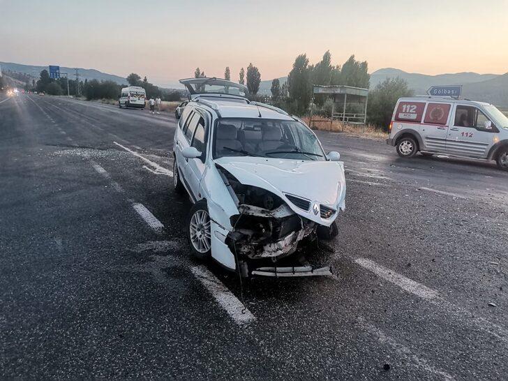 Adıyaman'da iki otomobilin çarpıştığı kazada 7 kişi yaralandı G2