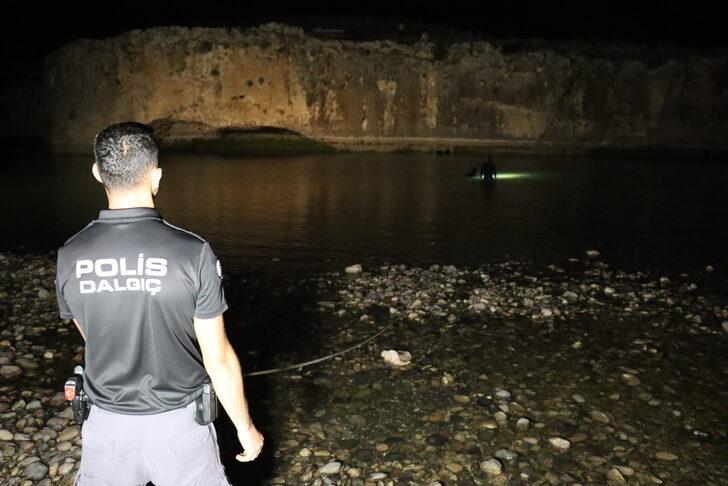 GÜNCELLEME - Adıyaman'da baraj suyuyla debisi yükselen çayda kaybolan gencin cesedine ulaşıldı G2