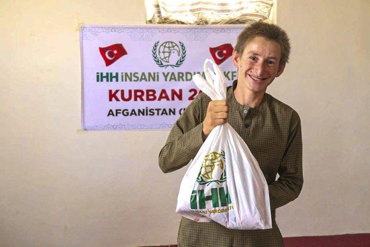 İHH 526 bin aileye kurban eti ulaştırdı G1