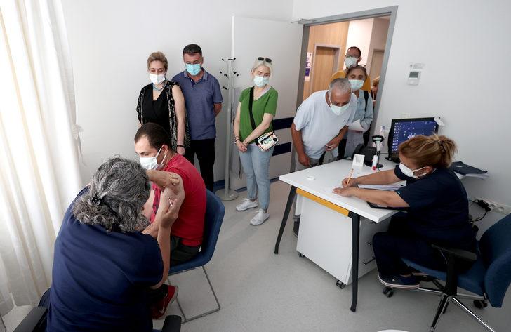 Kovid-19'a karşı yeni hatırlatma dozuna yoğun ilgi G3