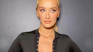 Didem Soydan dekolteli ayna pozuyla nefes kesti! Sosyal medya sallandı...