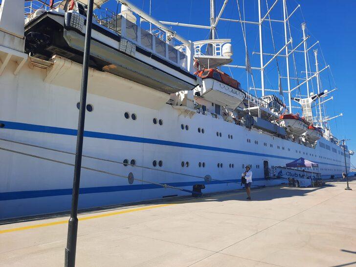 Fransa bayraklı kruvaziyer "Club Med 2" Bodrum'da G2