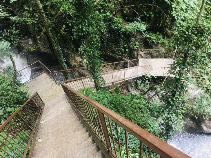 Selden zarar gören Samandere Şelalesi Tabiat Anıtı ziyarete açıldı G3