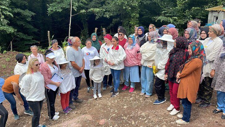 Zonguldak'ta kadınlar arı yetiştiriciliğini uygulamalı öğreniyor G2