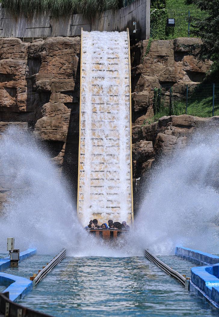 Bayramda eğlencenin adresi Vialand Tema Park oldu G4