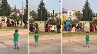 Çocuk parkında saç saça baş başa kavga! 15 kişi birbirine girdi