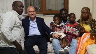 Metroda çirkin saldırıya uğrayan siyahi yolcu Bakan Soylu'yla görüşmesini anlattı: Ülke zaten bizim ülkemiz