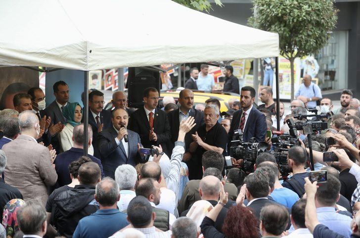 Sanayi ve Teknoloji Bakanı Varank, Trabzon'da bayramlaşma programına katıldı: G4