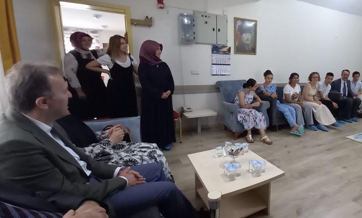 Bakan Yardımcısı Duran, Kocaeli'de bayram ziyaretlerinde bulundu G3