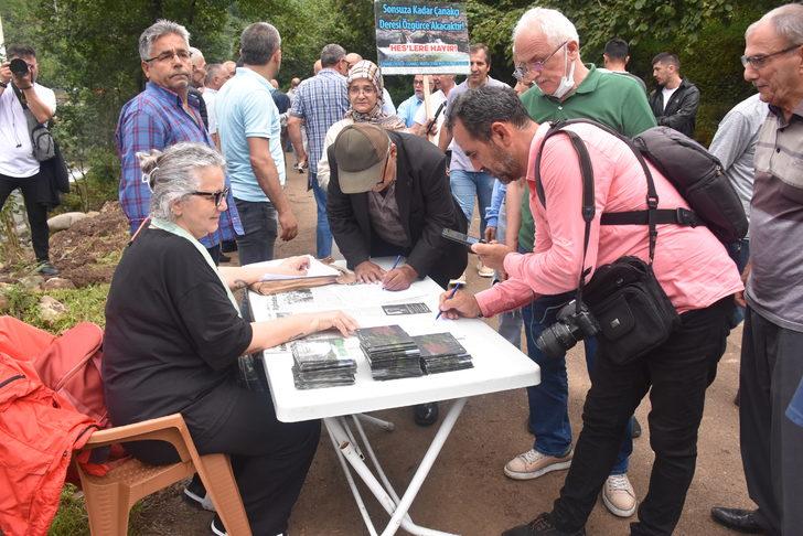 Giresun'un Çanakçı ilçesinde yapılması planlanan HES'e karşı yürüdüler G3