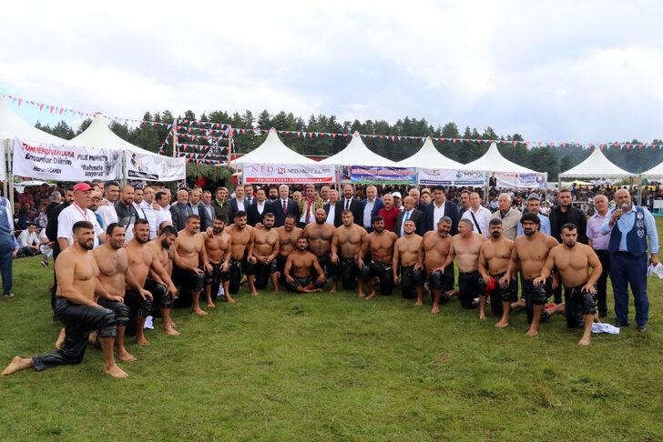 46. Geleneksel Yapraklı Yağlı Güreşleri'nde başpehlivanlığı Cengizhan Şimşek kazandı G3