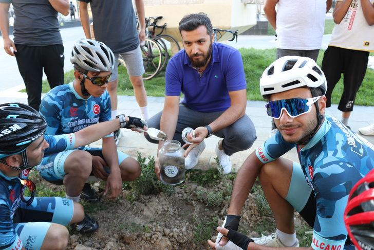 Ömer Halisdemir 6. Ulusal Bisiklet Turu'na katılan sporcular Kütahya'ya geldi G4