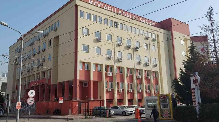 Taciz iddiasıyla üvey babasını tutuklattı! Gerçek bambaşka çıktı... Pes dedirten iftira