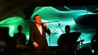 Şarkıcı Ferhat Göçer Hatay'da konser verdi