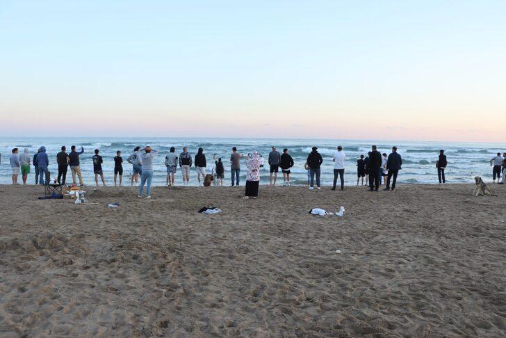 Kocaeli'de denizde boğulan iki kuzen memleketleri Sakarya'da defnedildi G1