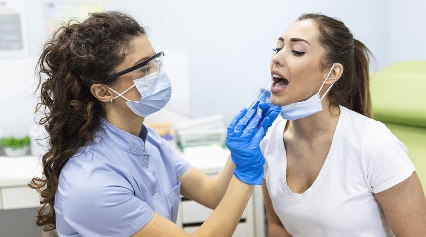 K&acirc;bus g&uuml;nleri geri mi d&ouml;n&uuml;yor? Vakalardaki artış yeniden tedirgin etti: Sorumluları BA.4 ve BA.5!