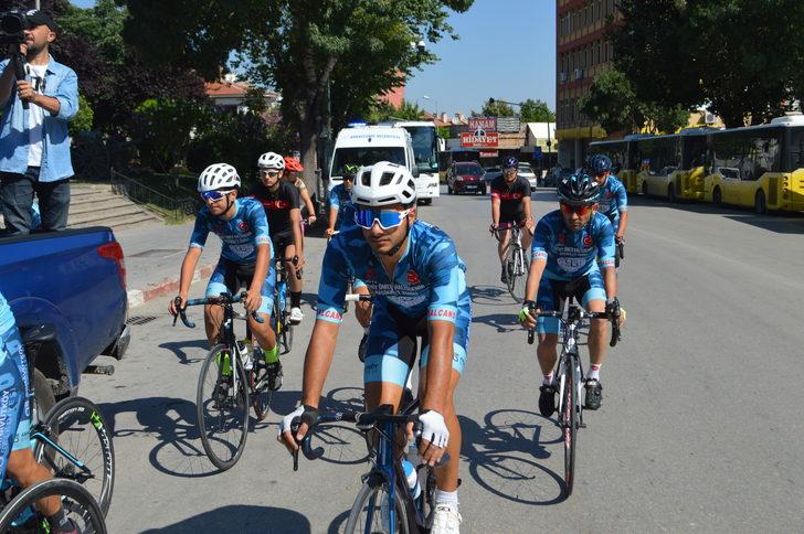 Ömer Halisdemir 6. Ulusal Bisiklet Turu devam ediyor G2