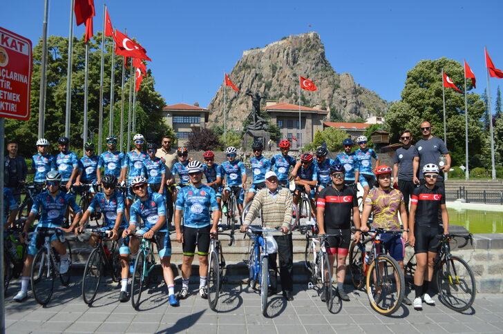 Ömer Halisdemir 6. Ulusal Bisiklet Turu devam ediyor G3