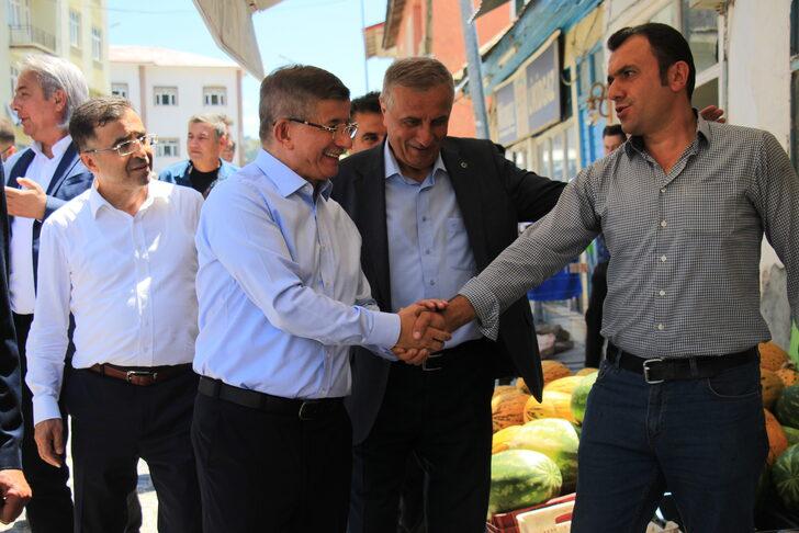 Gelecek Partisi Genel Başkanı Davutoğlu, Konya'da partililerle bayramlaştı G2